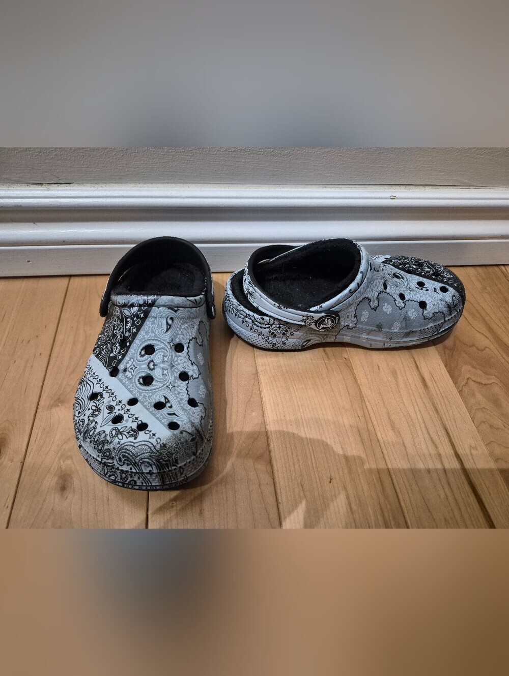 Crocs toddler (child) size 12 lined shoes